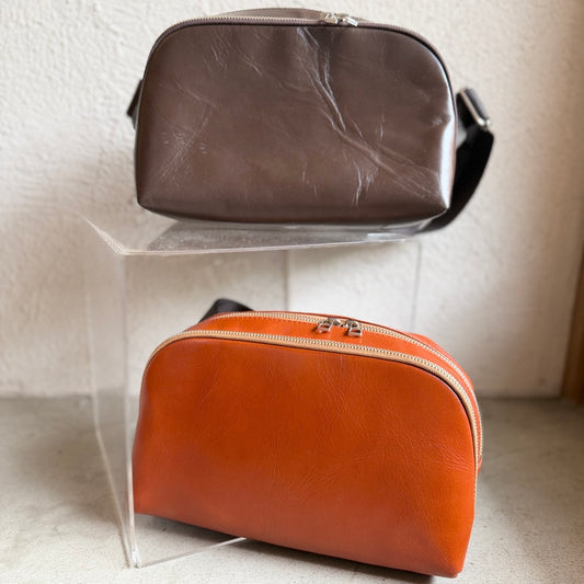 【アウトレット品】フォカッチャ cornneto ボディバッグ 本革 機能性 大容量 斜めがけバッグ 軽量 小さめ 通勤 旅行