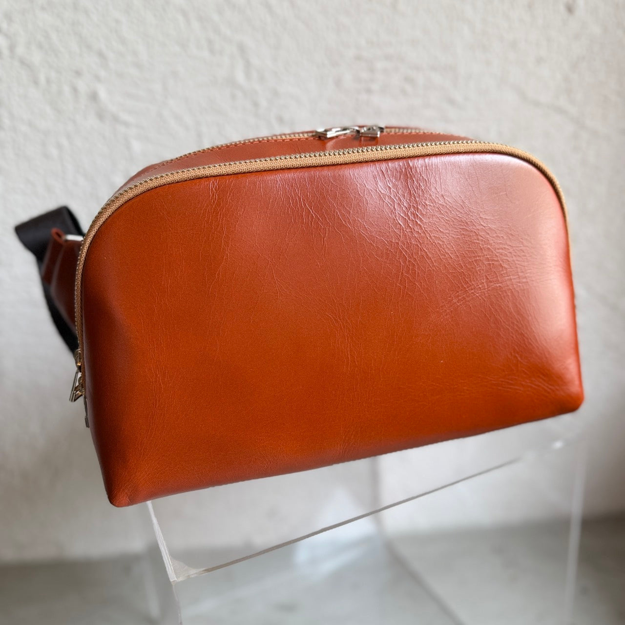 【アウトレット品】フォカッチャ cornneto ボディバッグ 本革 機能性 大容量 斜めがけバッグ 軽量 小さめ 通勤 旅行